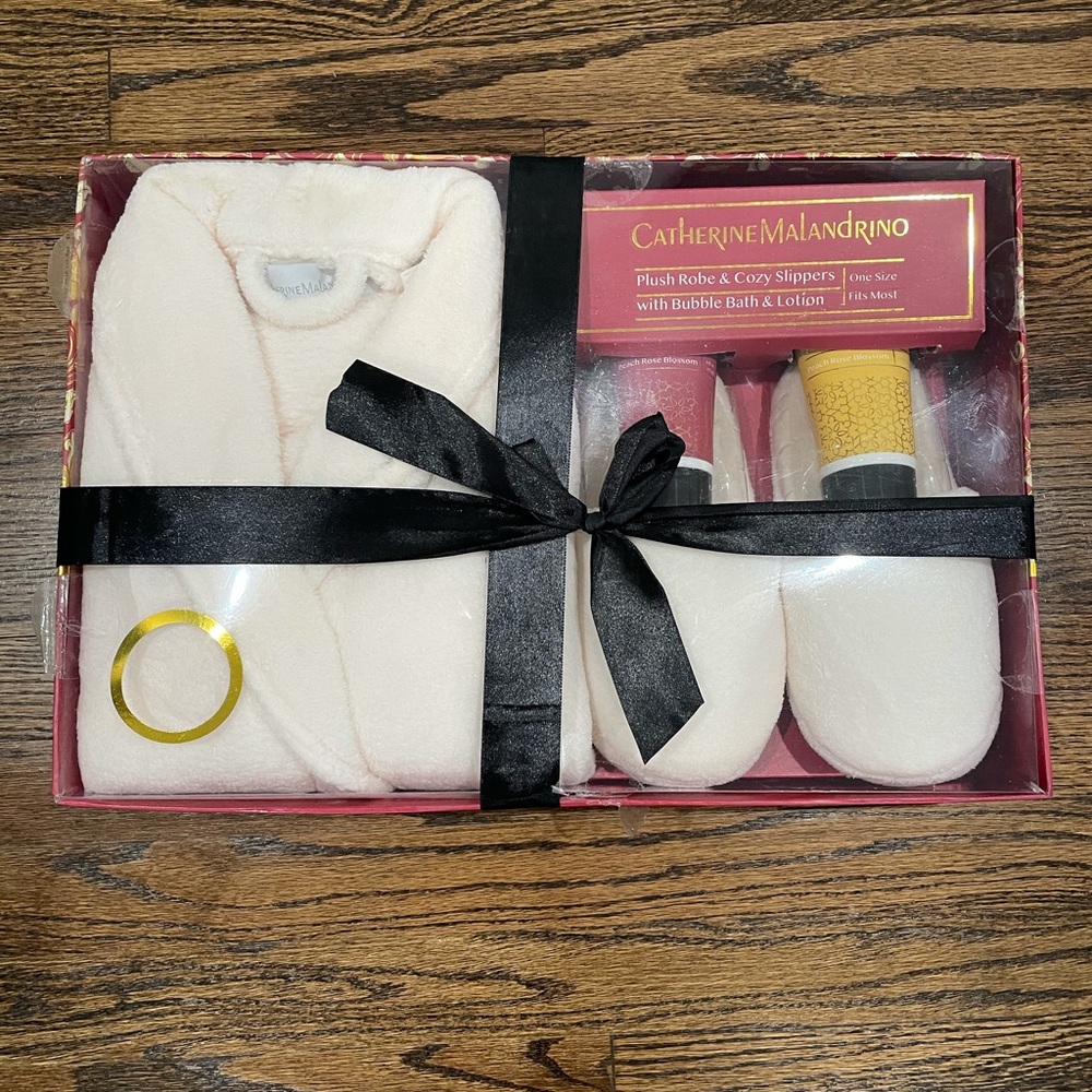 Catherine Malandrino robe set